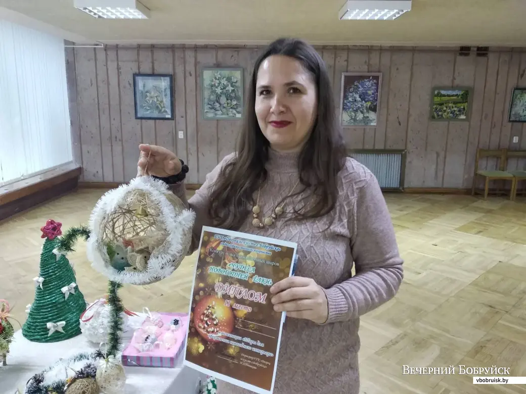 Елена Адамович.