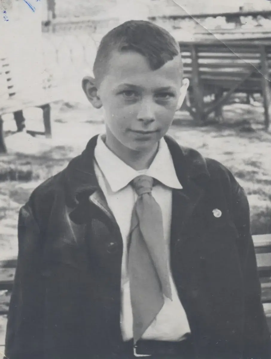 Бобруйск, 1 мая 1959 года. Виталию Огуру 13 лет.