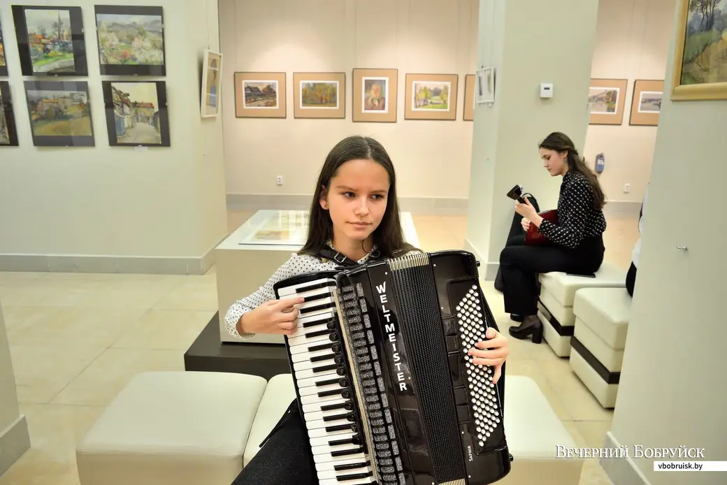 26.12.2019. Музыкальный салон в Бобруйском художественном музее «Импрессионизм в живописи и в музыке». Играет Дарья Маевская.