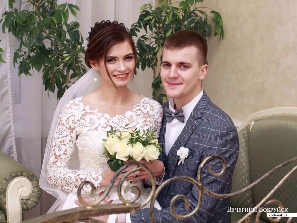 25-летние Яна Бокая и Евгений Минкевич зарегистрировали свой брак 18 января.