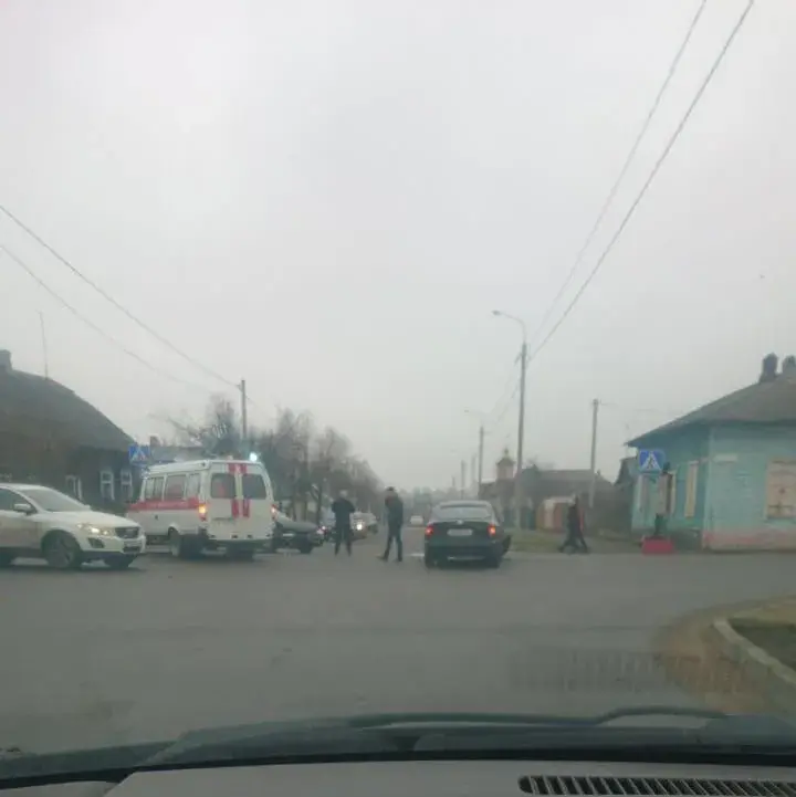 19 января. ДТП на перекрестке улиц К. Маркса и Октябрьской.