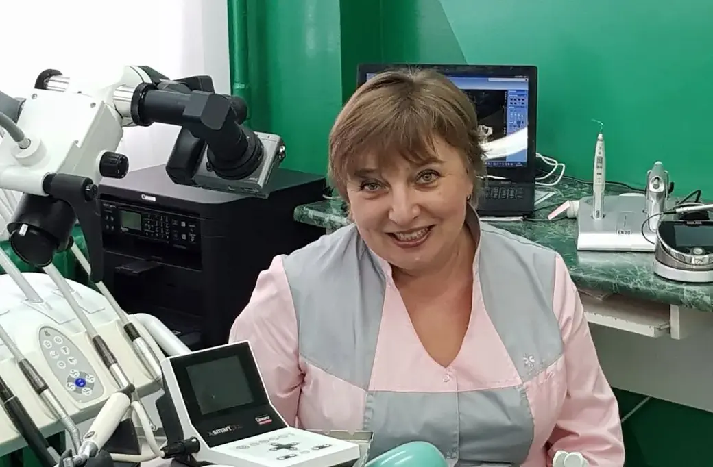 Директор ЧСУП ''Дентамедиа'' Рассоха Елена Владимировна