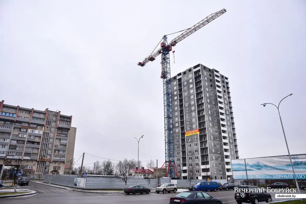 24.01.2020. Строительство многоэтажного дома на улице Горького