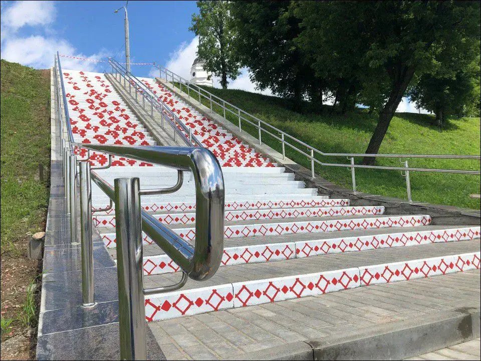 «Лестница-вышиванка» в Могилеве