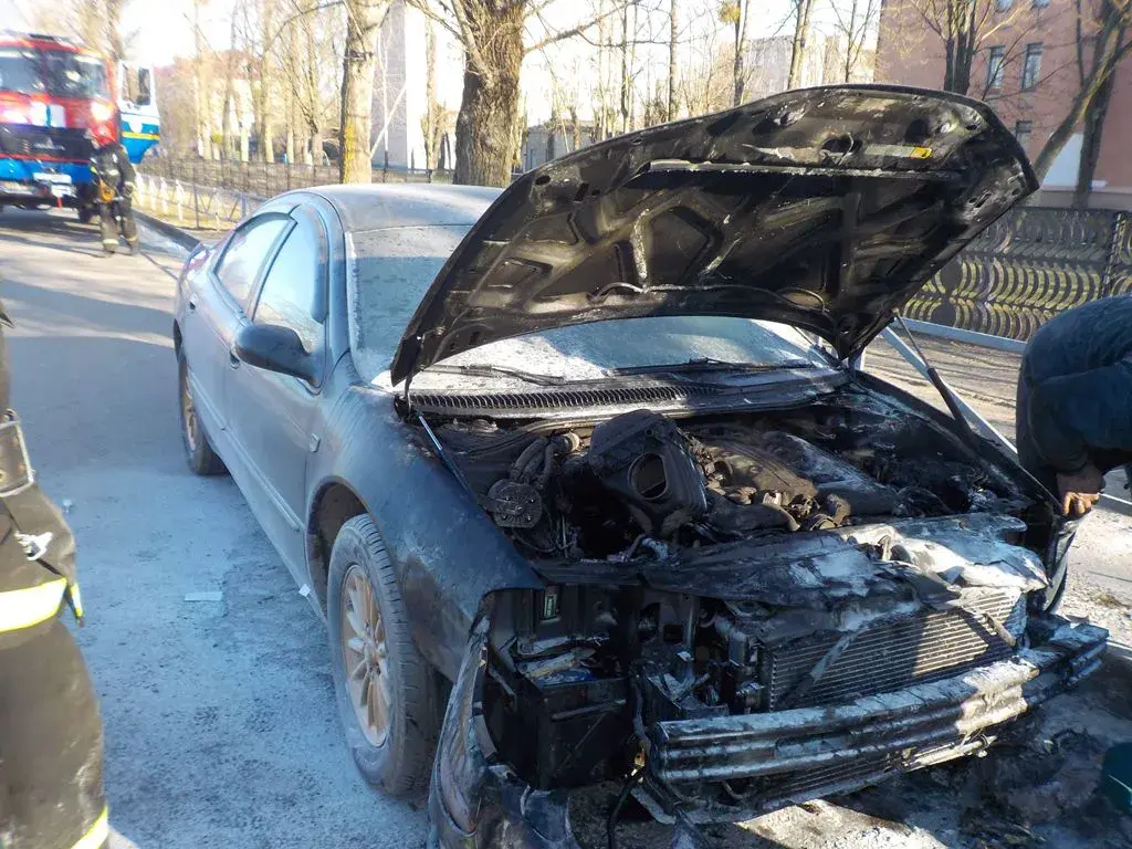 5.02.2020, ул. Черняховского, загорание авто.