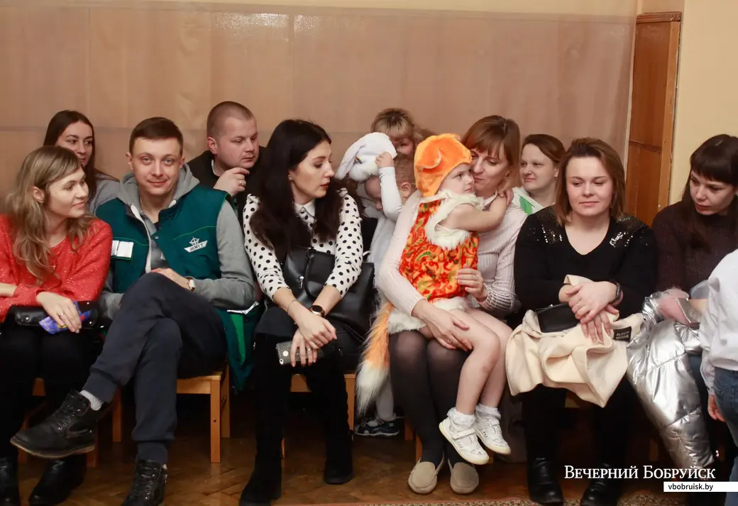 Родительское собрание в дошкольном центре развития ребенка № 49 с участием ГАИ и МЧС
