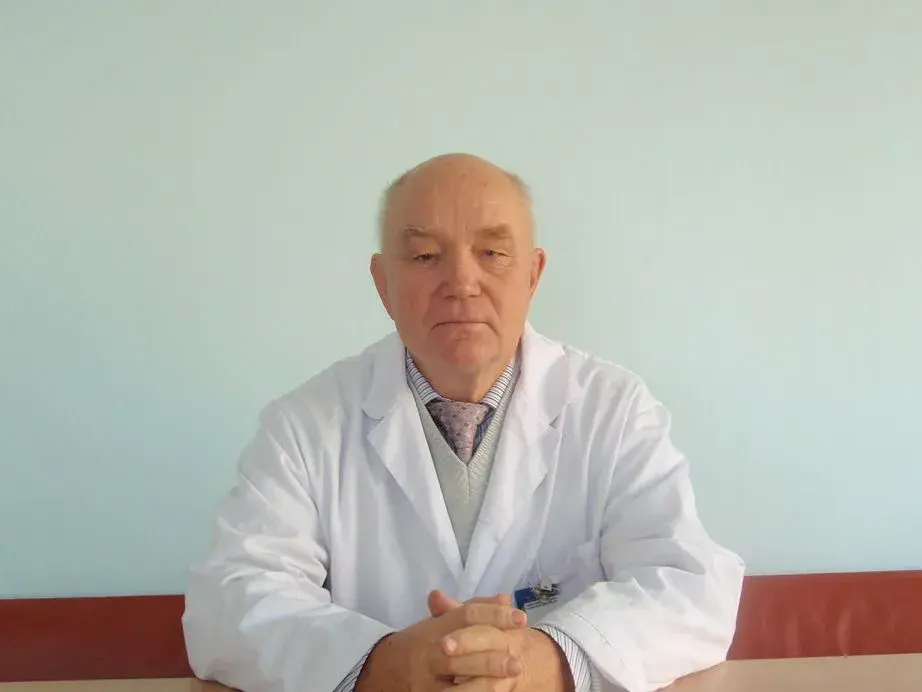Профессор Дмитрий Новиков.