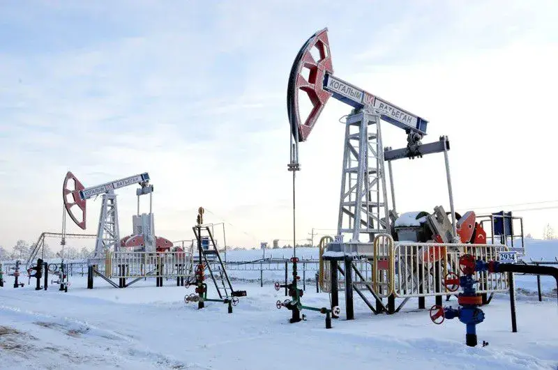 Добыча нефти в России. Фото журнала