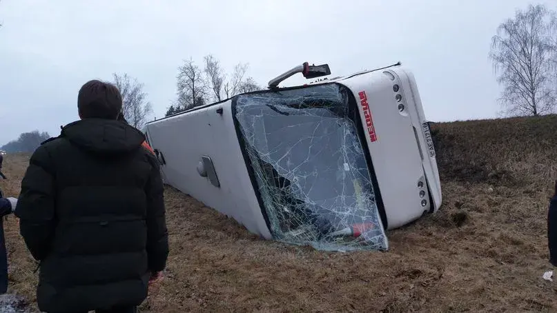ДТП 10.03.2020, автобус в кювете.