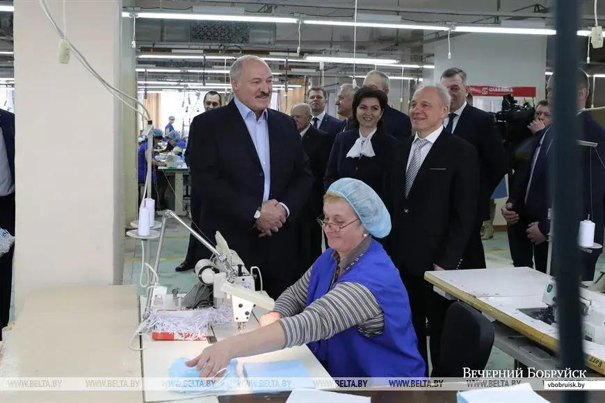 21 апреля. Визит Лукашенко на «Славянку». Фото БЕЛТА.