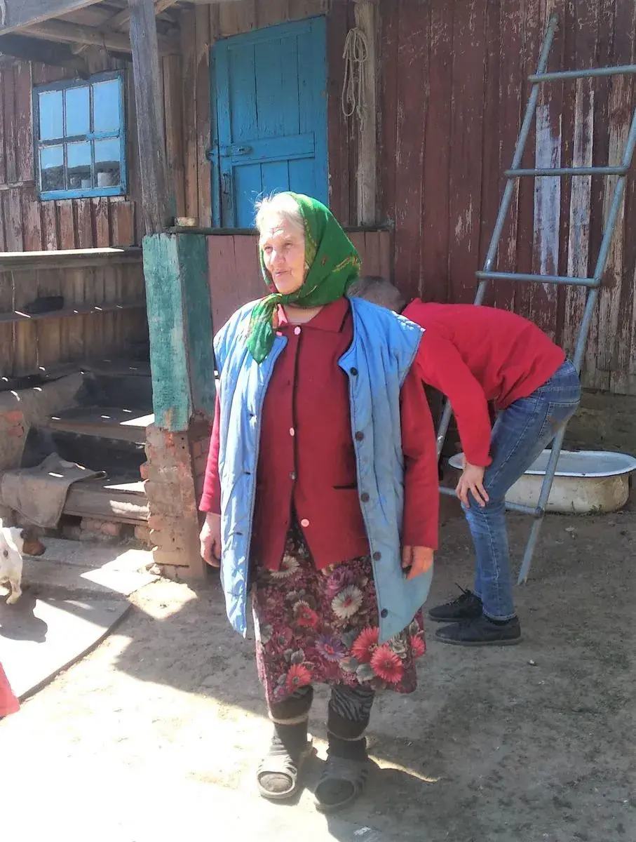 Зоя Степановна Нестерова (Артемова) – одна из пяти оставшихся жителей деревни Галузы.