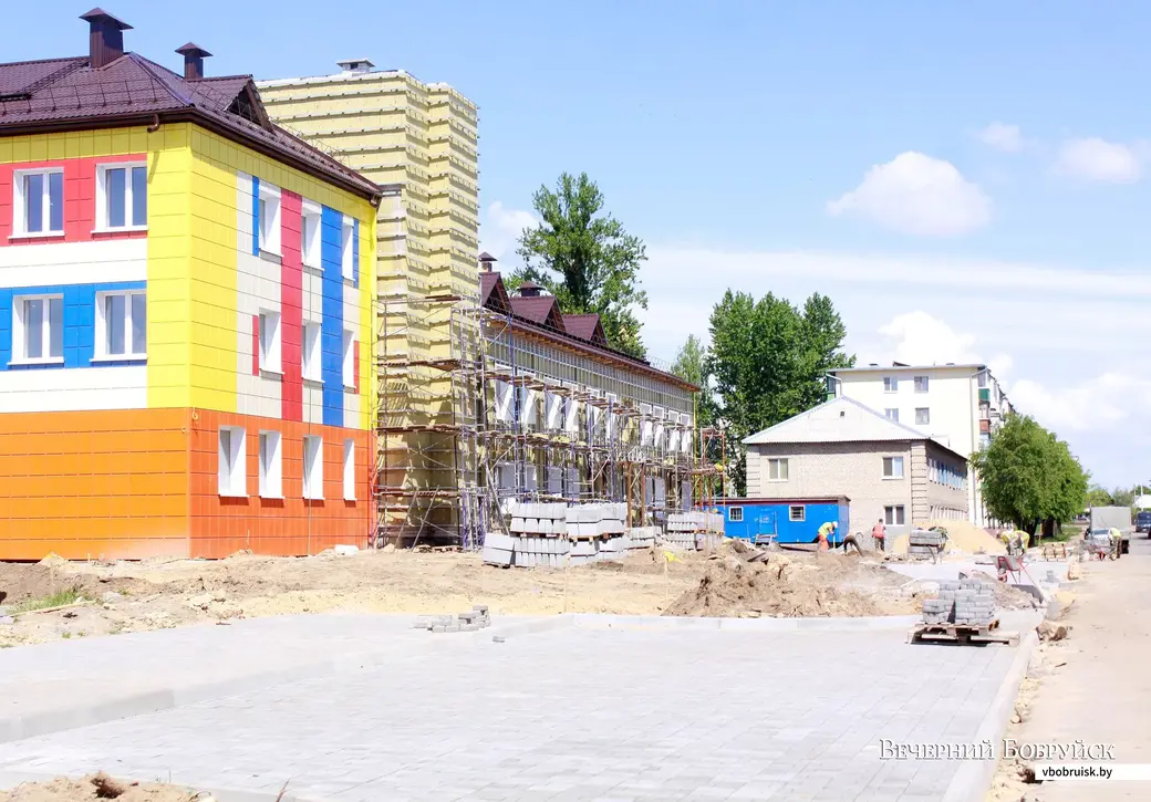 28.05.2020. Работы на территории детской больницы.