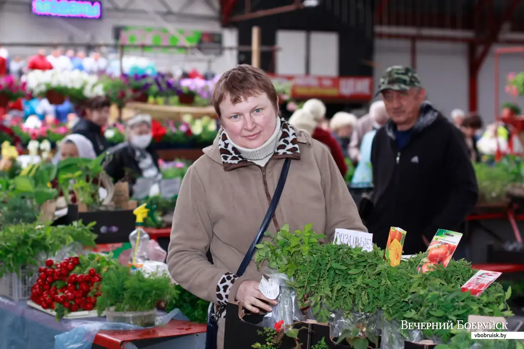 29.05.2020. Бобруйский рынок, продавец Оксана.