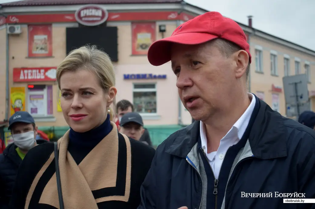 Валерий Цепкало с супругой Вероникой.