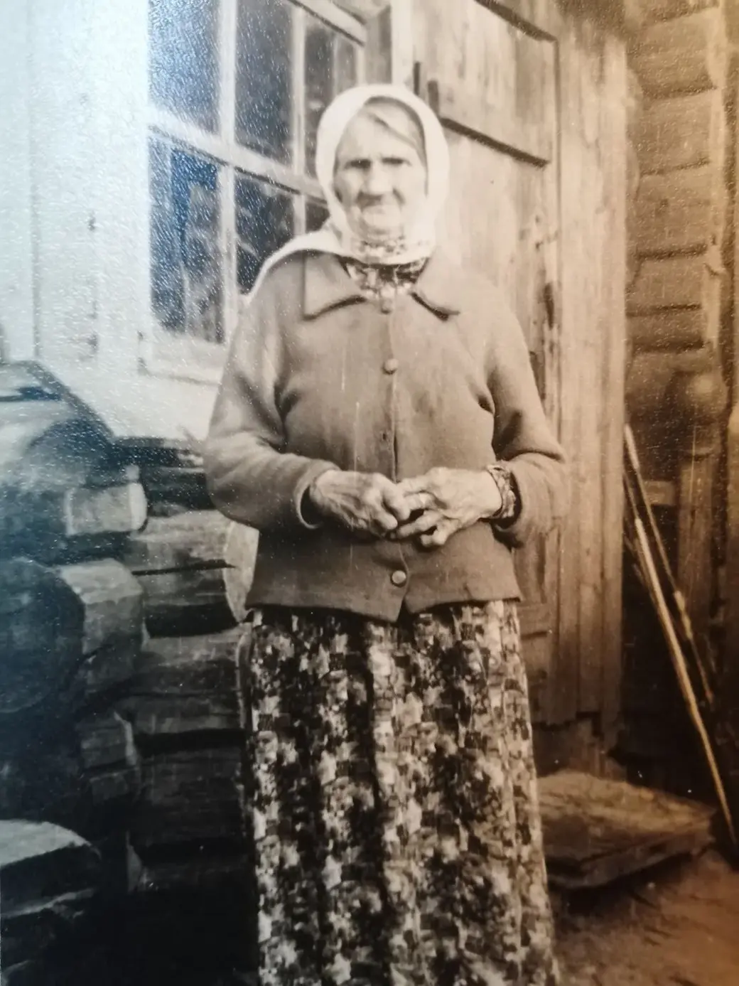 Прабабушка, Сакович Анна Фёдоровна. На фото ей примерно 98 лет.