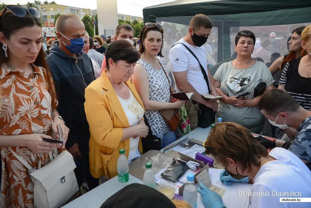 15.06.2020. Бобруйск. Пикет по сбору подписей за Виктора Бабарико
