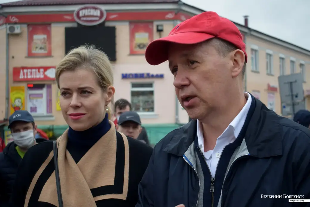31.05.2020, Бобруйск. Встреча с Валерием Цепкало у «бобра» в районе центрального рынка. Фото из архива