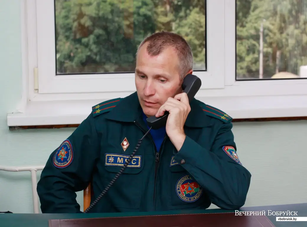В обязанности зам. начальника ГРОЧС входит поддержание боеготовности подразделений и курирование работы центра оперативного управления.