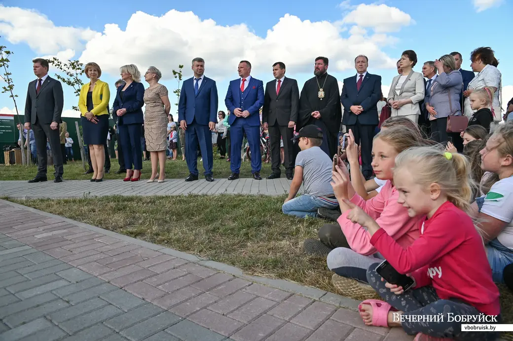 01.08.2020. Бобруйск. Закладка капсулы на месте строительства новой школы в микрорайоне №7