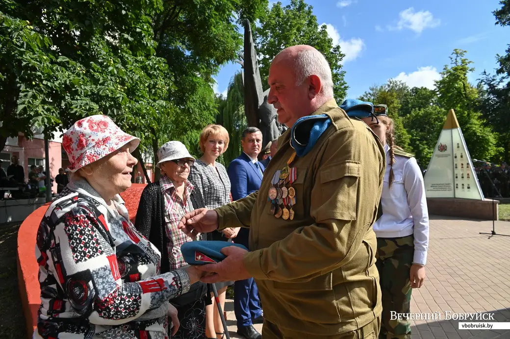 02.08.2020. Бобруйск. Торжественное открытие архитектурной композиции у памятника воинам-интернационалистам в честь Дня десантников и сил специальных операций