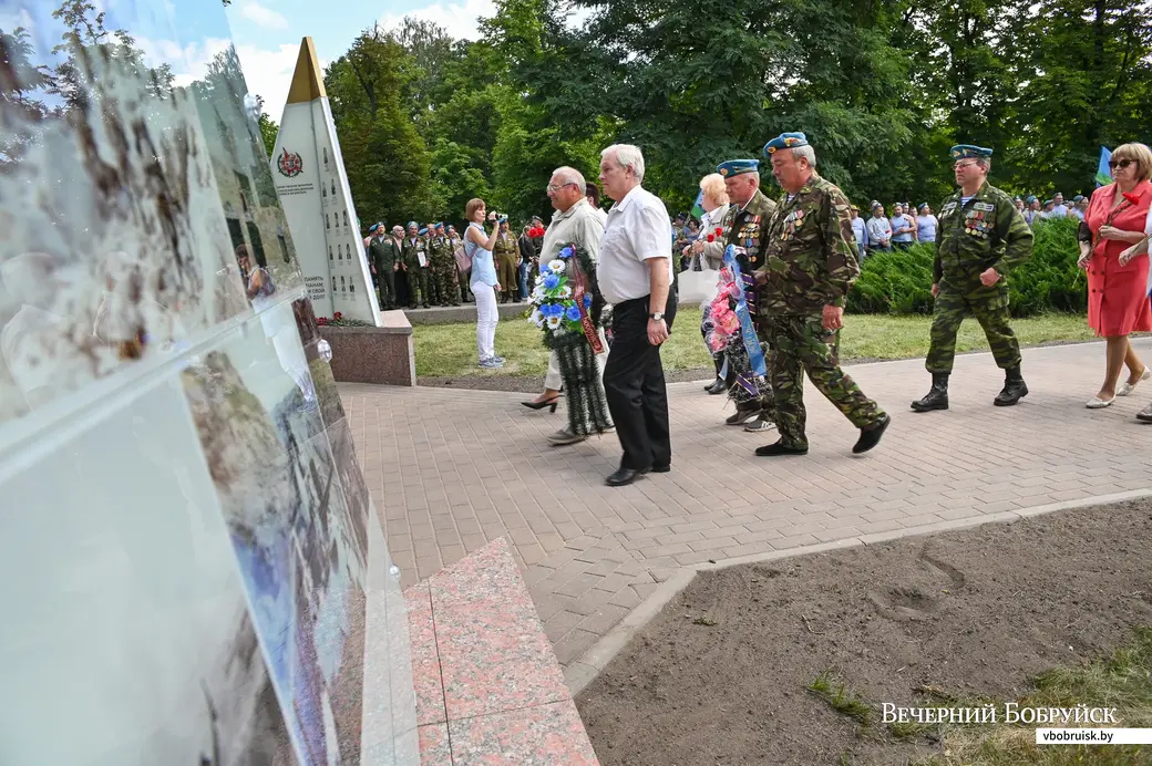 02.08.2020. Бобруйск. Торжественное открытие архитектурной композиции у памятника воинам-интернационалистам в честь Дня десантников и сил специальных операций