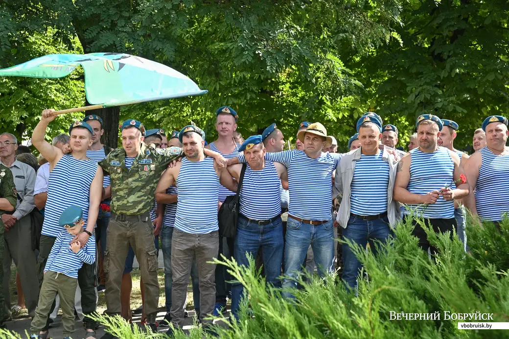 02.08.2020. Бобруйск. Торжественное открытие архитектурной композиции у памятника воинам-интернационалистам в честь Дня десантников и сил специальных операций