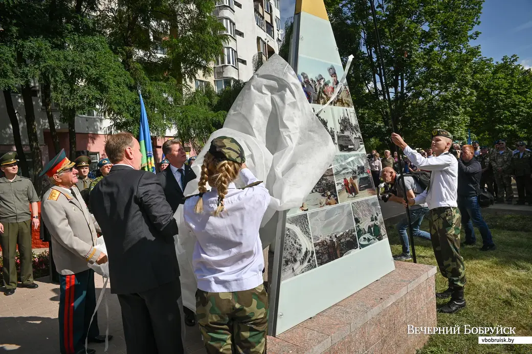 02.08.2020. Бобруйск. Торжественное открытие архитектурной композиции у памятника воинам-интернационалистам в честь Дня десантников и сил специальных операций