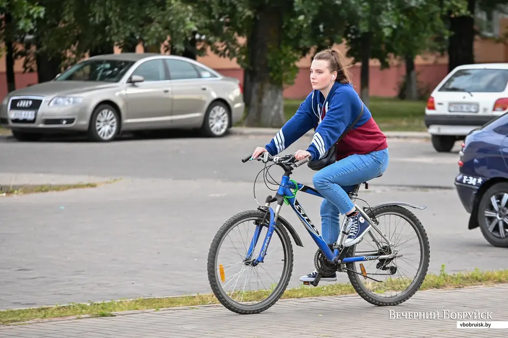 Виолетта, студентка