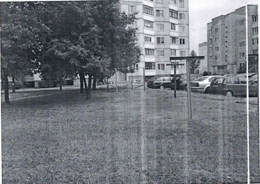 Дворовая территория жилого дома №28 по проспекту Строителей.
Фото из письменного ответа жилищного ремонтно-эксплуатационного управления Первомайского района