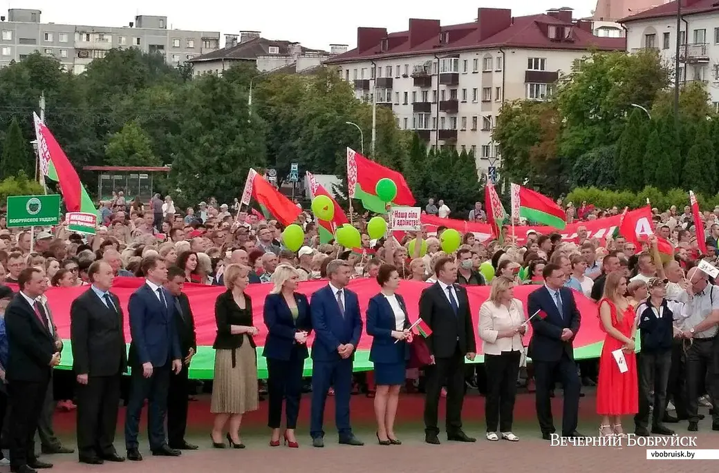 Бобруйск, 19 августа, площадь Ленина. Митинг в поддержку Александра Лукашенко.