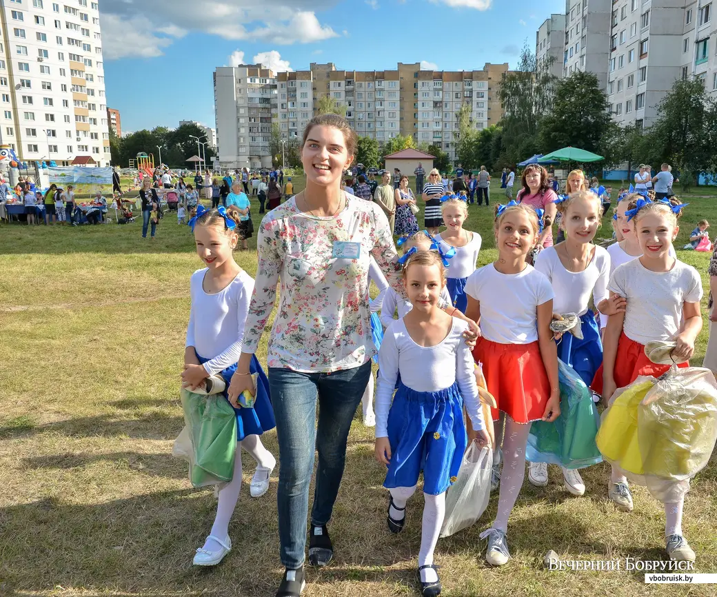 Детский праздник Первомайского района. Презентация кружков и объединений по интересам.