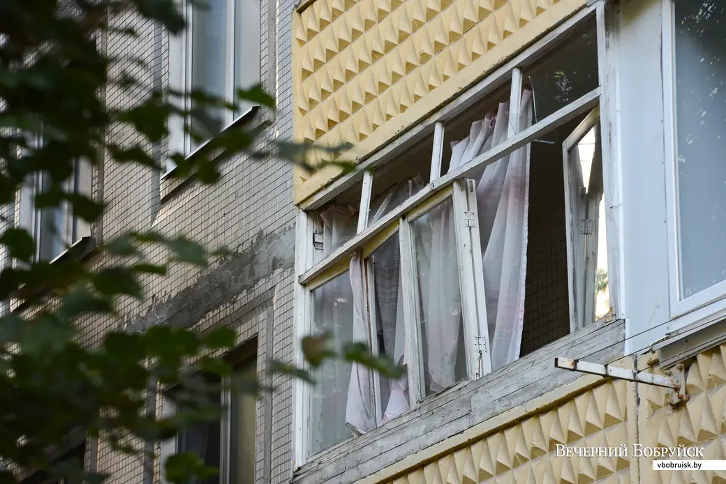 02.09.2020. Бобруйск. Взрыв бытового газа в квартире жилого дома на улице Лынькова, 41