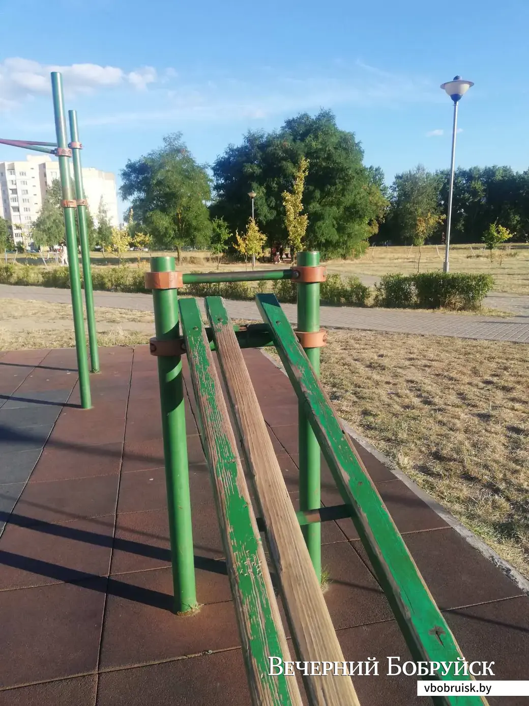 13.08.2020. Бобруйск. Молодежный парк. Воркаут-площадка.