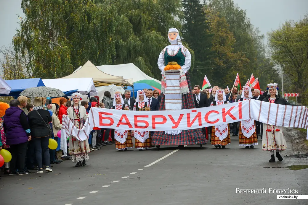 09.10.2020. Бобруйск. Районный фестиваль-ярмарка тружеников села «Дожинки-2020» в агрогородке Михалево-1