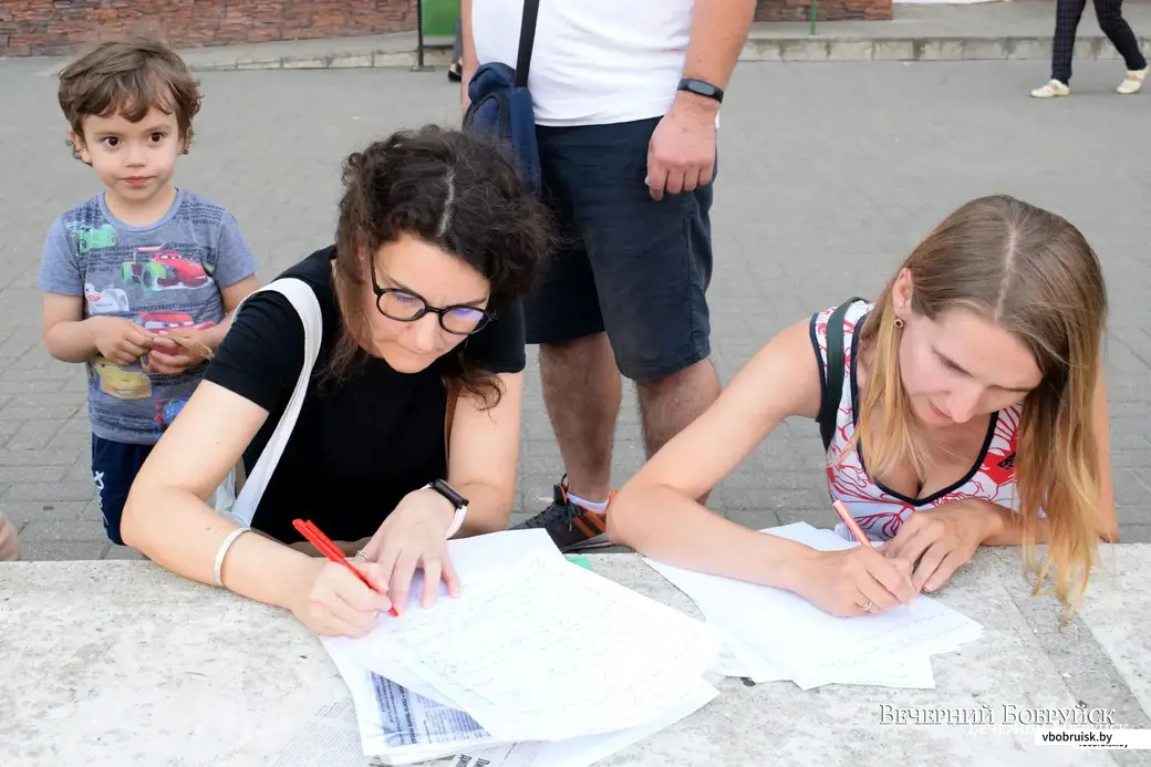 09.09.2019. Бобруйск. Вот так шел сбор подписей в защиту сквера на Ульяновской.