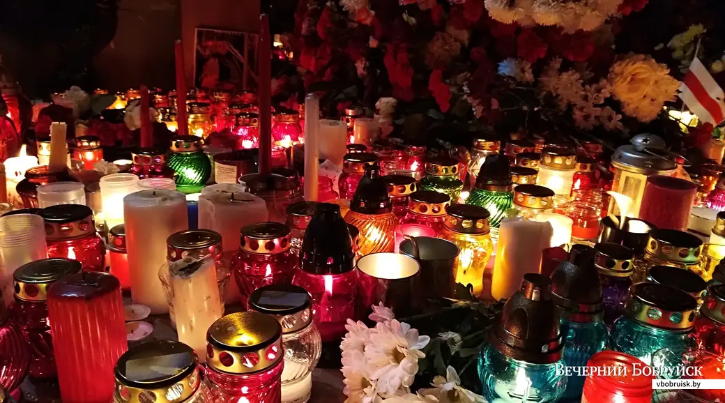 12.11.2020, Мінск, Плошча Перамен. Варта памяці ахвяры рэпрэсій