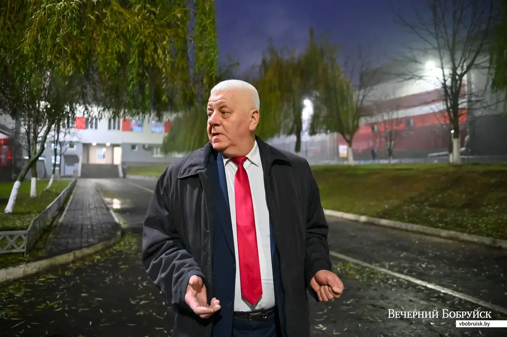 27.11.2020. Бобруйск. Михаил Михайлович Мачульский отработал на ОАО «Бобруйский завод тракторных деталей и агрегатов» более сорока лет.