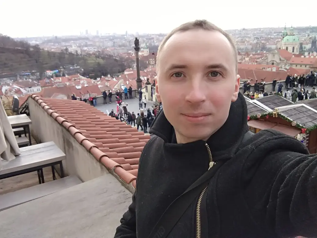 Юрий Серебров на праздновании Нового года-2019 в Праге.