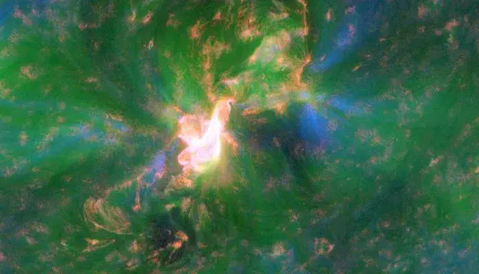 Солнечная вспышка 7 декабря 2020 года. Фото: обсерватории SDO (НАСА)