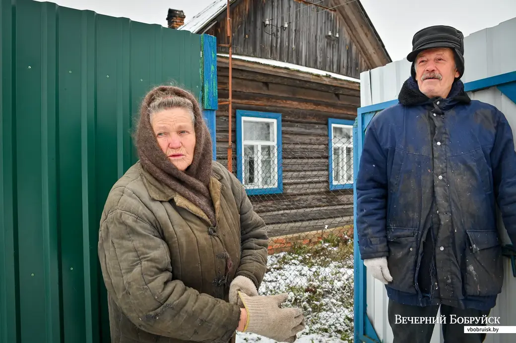 04.12.2020. Бобруйск. Деревня Барановичи Бобруйского района и ее обитатели Николай Владимирович и Соня Михайловна.
