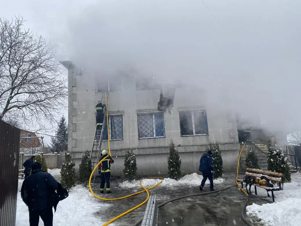 Харьков, 21 января 2021 года. Пожар в доме престарелых унес жизни 15 человек. Фото госсуслужбы Украины по ЧС.