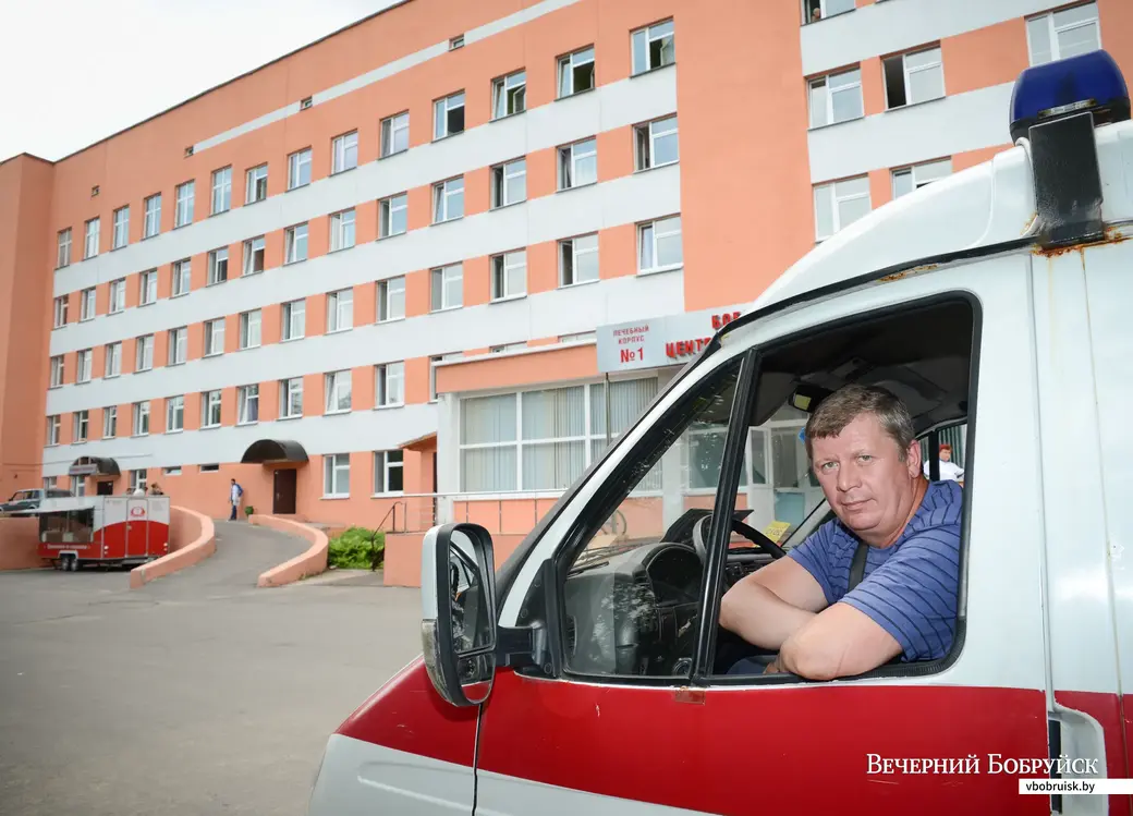 Водитель детской реанимации Валерий Максимов привез маленькую пациентку для обследования на компьютерном томографе. Фото из архива «ВБ» используется в качестве
