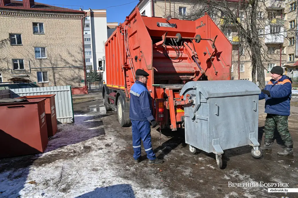 11.03.2021. Бобруйск. ОАО «Спецавтопредприятие». Вывоз мусора, сортировка отходов