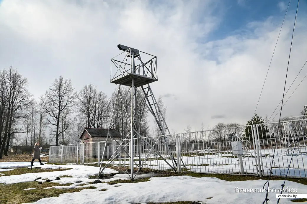 19.03.2021. Бобруйск. Метеорологическая станция Бобруйск ГУ «Могилевоблгидромет» расположена в Сычково и делит территорию с Бобруйским аэроклубом ДОССАФ