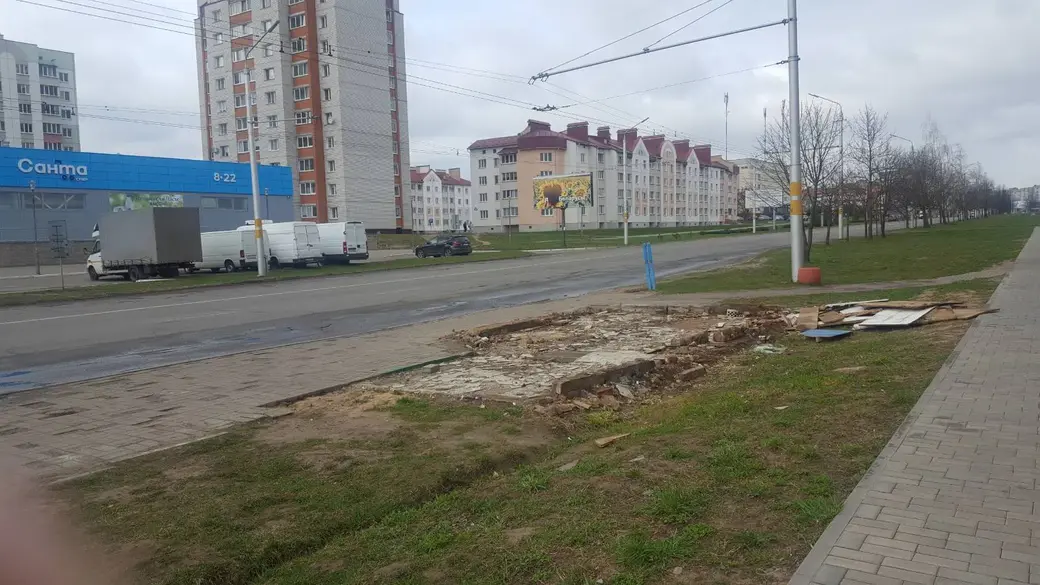 Остановка общественного транспорта «5 микрорайон».