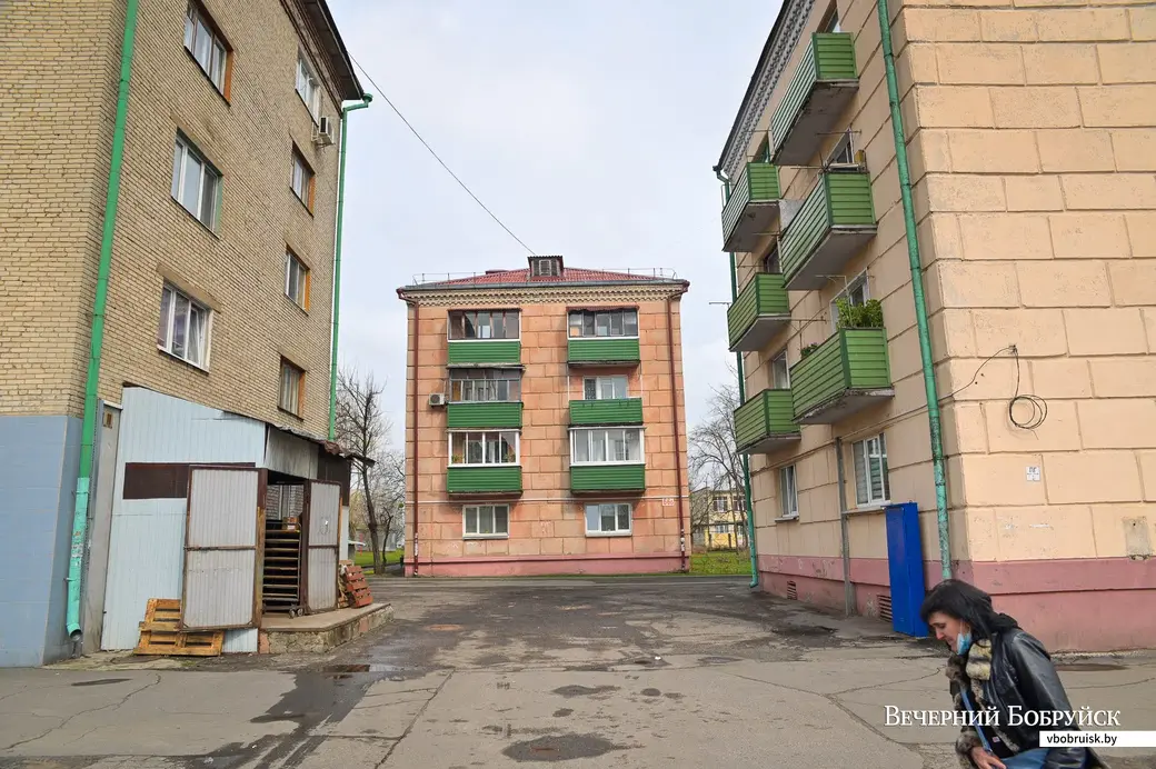 14.04.2021. Бобруйск. Улица Интернациональная. Дом №64