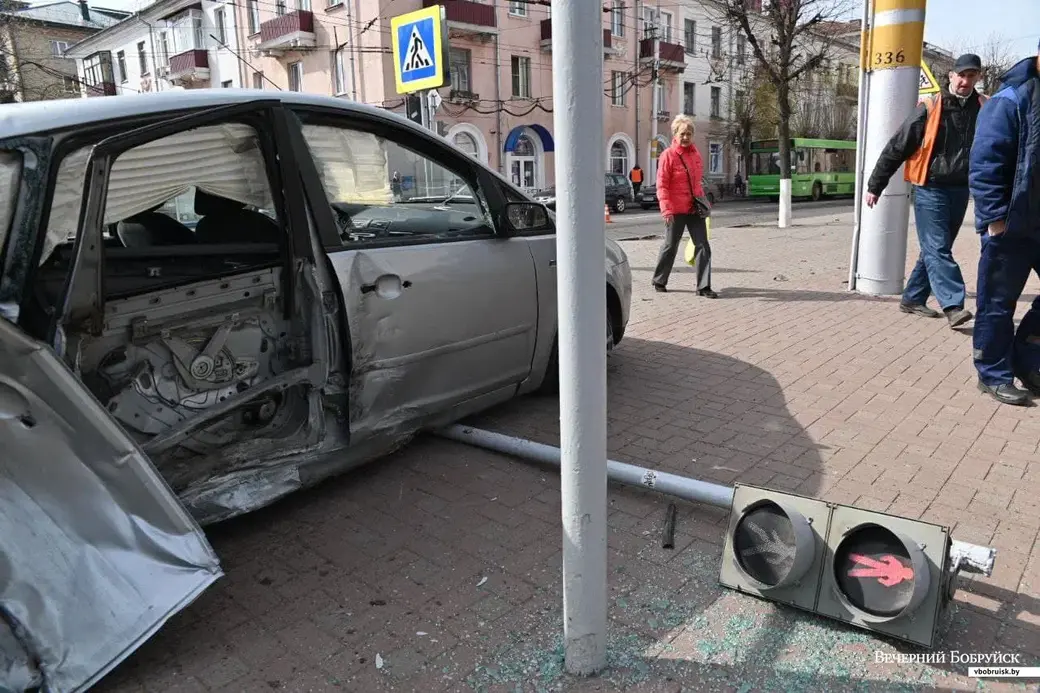 29.04.2021, ДТП на перекрестке Советская-Интернациональная