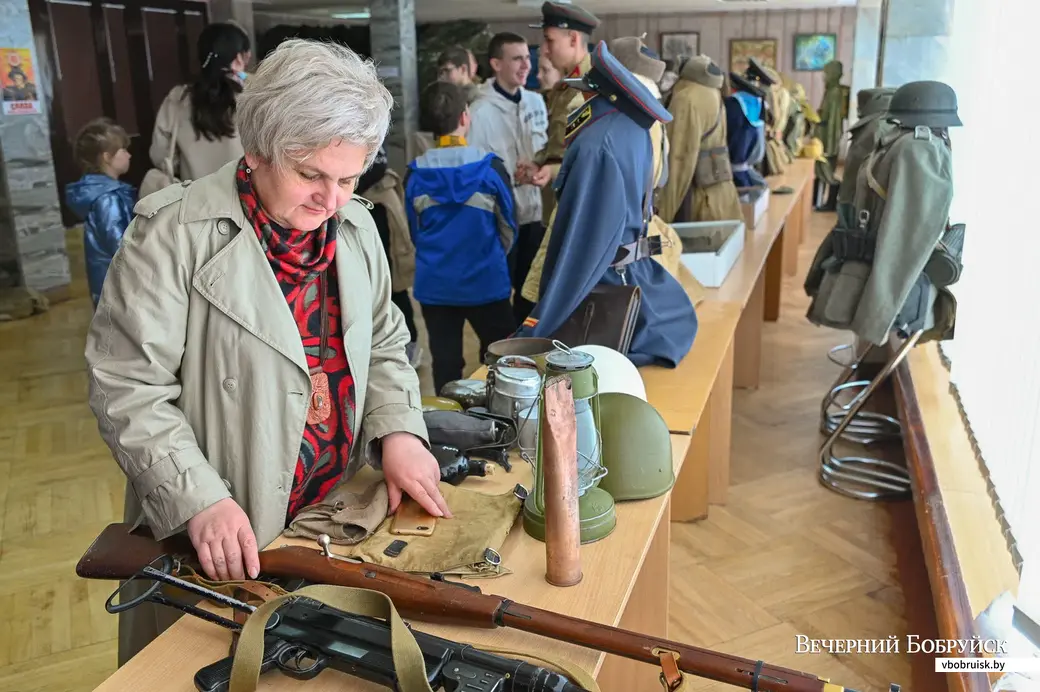 30.04.2021. Бобруйск. Выставка «Герои Бобруйска» клуба военно-исторической реконструкции «Бобруйский рубеж» Дворца искусство города Бобруйска