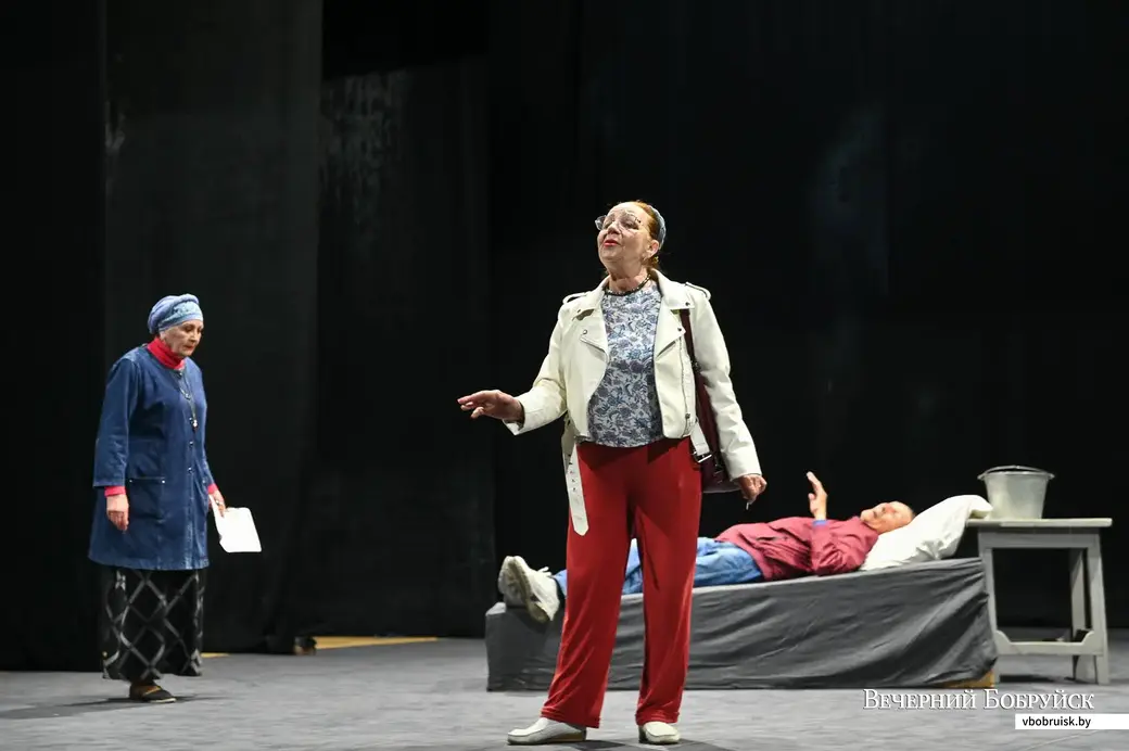 25.05.2021. Бобруйск. Режиссер Наталья Кашпур и атеры Могилевского областного театра драмы и комедии имени В.И.Дунина-Марцинкевича работают над бенефисом Жанетты Зарембо