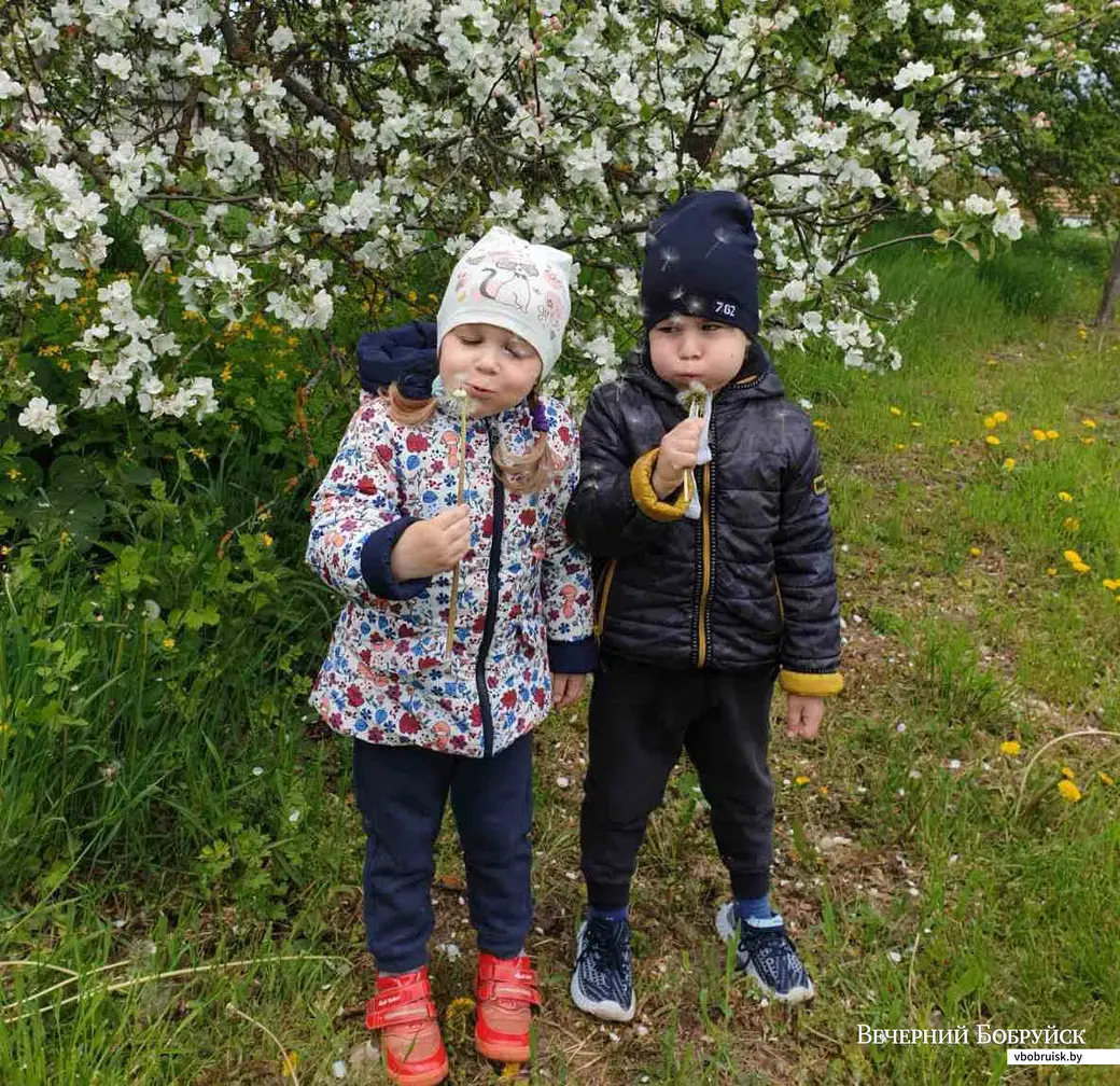 Фото Жанны Праховой. Любимые внуки Варвара и Тимофей